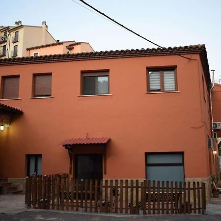 테루엘 La Buhardilla. Aparcamiento Exterior Privado 아파트 외부 사진