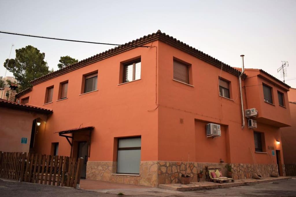 테루엘 La Buhardilla. Aparcamiento Exterior Privado 아파트 외부 사진