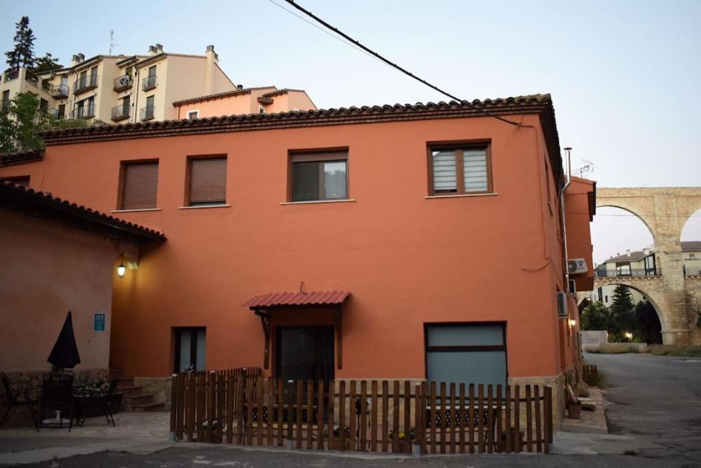 테루엘 La Buhardilla. Aparcamiento Exterior Privado 아파트 외부 사진