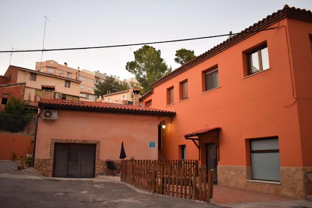 테루엘 La Buhardilla. Aparcamiento Exterior Privado 아파트 외부 사진