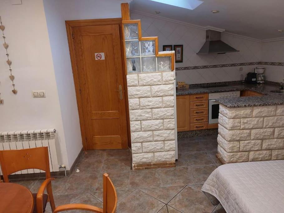 테루엘 La Buhardilla. Aparcamiento Exterior Privado 아파트 외부 사진