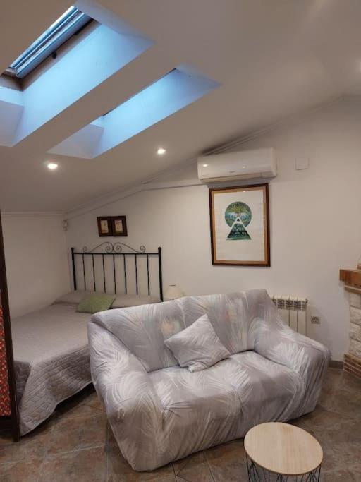 테루엘 La Buhardilla. Aparcamiento Exterior Privado 아파트 외부 사진