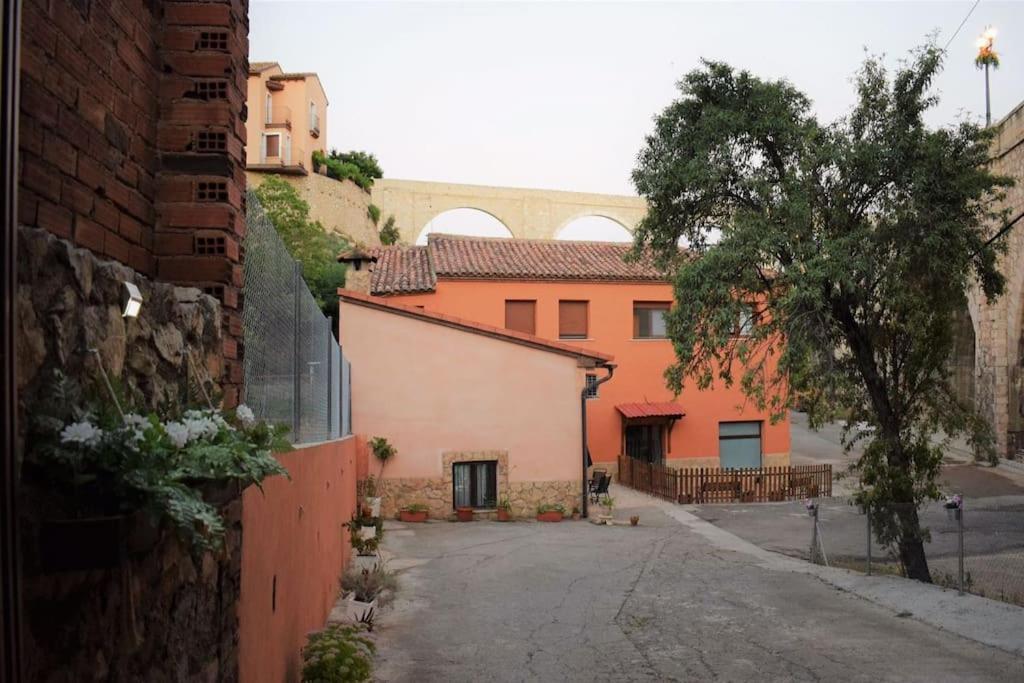 테루엘 La Buhardilla. Aparcamiento Exterior Privado 아파트 외부 사진